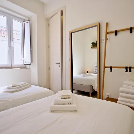 Akicity Santos Lime Apartment Lisbon